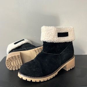 Womans winter boot size 7, worn once